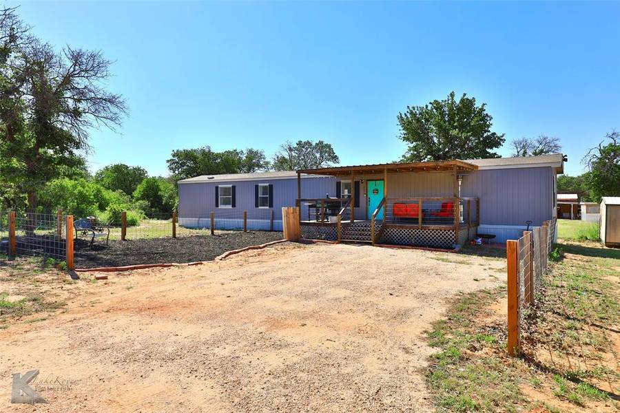 2093 Private Road 354, Hawley, TX 79525