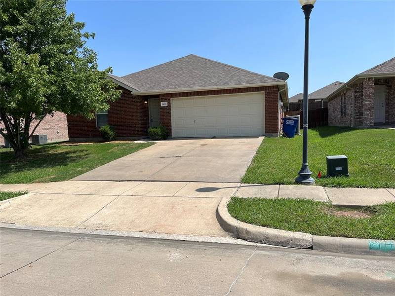 1426 Whitewater Drive, Little Elm, TX 75068