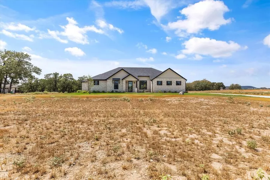 2117 Lacee Court, Granbury, TX 76048