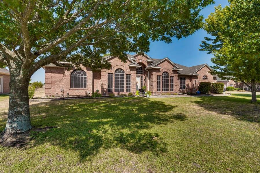 560 Glenn Lane, Red Oak, TX 75154