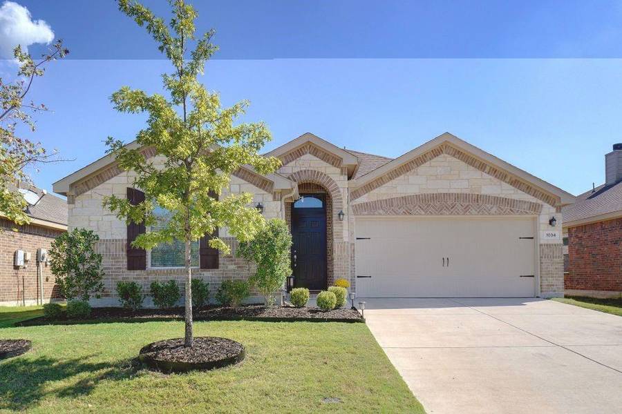 1034 N Churchill Drive, Fate, TX 75189