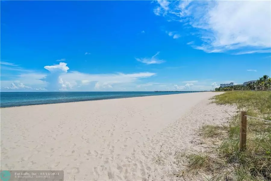 4332 Seagrape Dr  #7, Lauderdale By The Sea, FL 33308