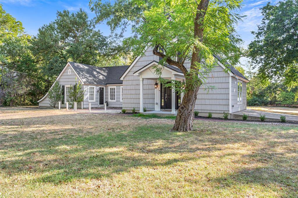 Clifton, TX 76634,219 N Avenue M