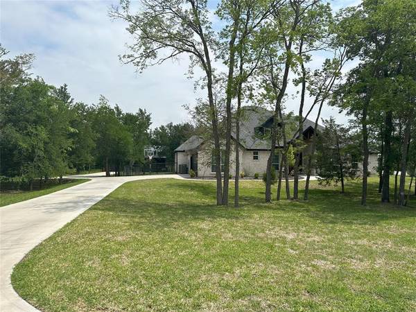 2125 Doe Crossing, Caddo Mills, TX 75135