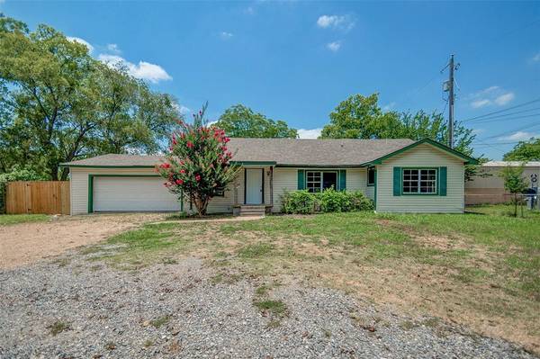 502 S Pecan Street,  Bells,  TX 75414