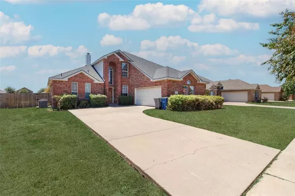 107 Waterview Parkway,  Red Oak,  TX 75154