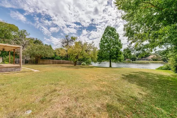 Mesquite, TX 75149,1042 Lakeshore Drive