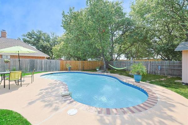 7500 Steward Lane, North Richland Hills, TX 76182