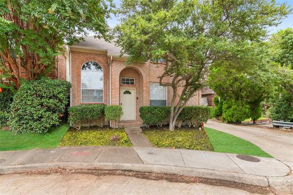 6004 Barrington Court,  Dallas,  TX 75252