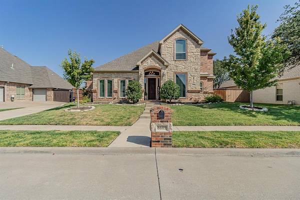 8609 Foxwood Drive, North Richland Hills, TX 76182