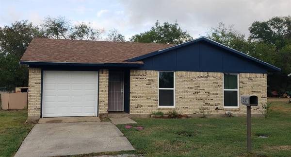 227 Minnie Street, Wills Point, TX 75169