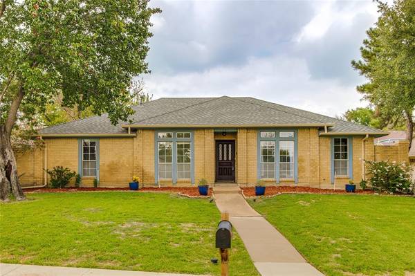 1741 Conrad Circle, Carrollton, TX 75007