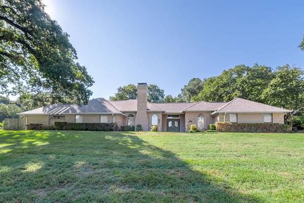 1253 County Road 2425,  Mineola,  TX 75773