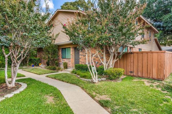 5728 Cedar Creek Drive #5728, Benbrook, TX 76109