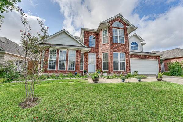 5 Zachary Court,  Mansfield,  TX 76063