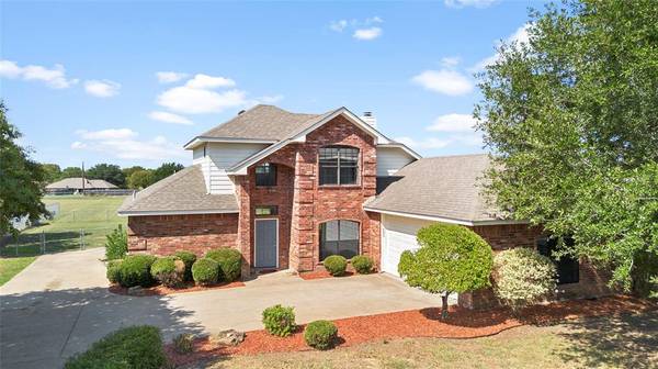 250 Alesha Road,  Red Oak,  TX 75154