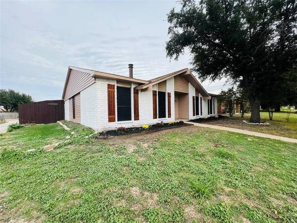 5205 Aberdean Trail, Grand Prairie, TX 75052