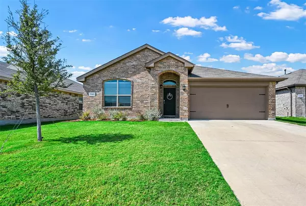 7321 Wavecrest Way, Fort Worth, TX 76179