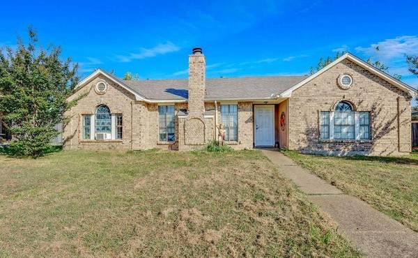 1033 Field Trail Drive, Mesquite, TX 75150