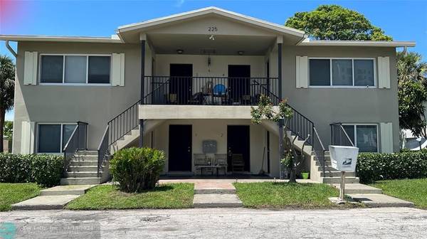 225 SW 7th St  #3,  Boca Raton,  FL 33432