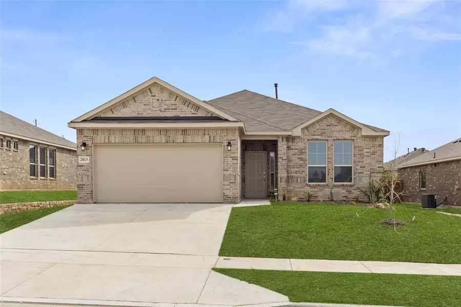 2813 Rose Heath Lane, Fort Worth, TX 76108