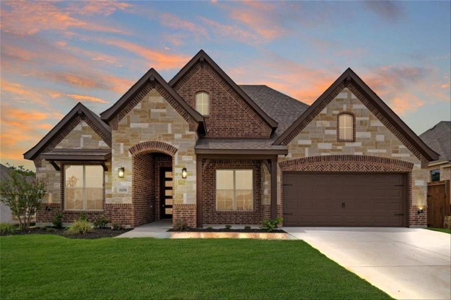 3205 Signal Hill Drive, Burleson, TX 76028