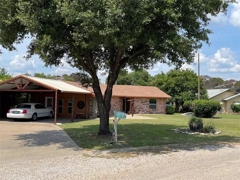 201 County Road 1812, Laguna Park, TX 76634