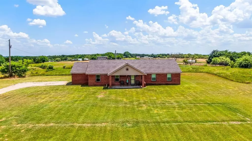 434 County Road 4287, Decatur, TX 76234