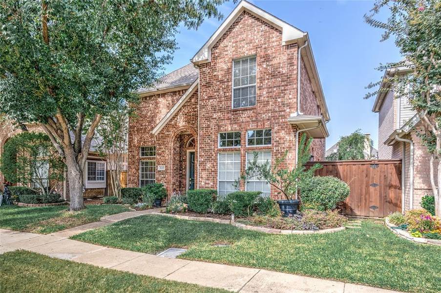 8611 Old Oak Drive, Irving, TX 75063