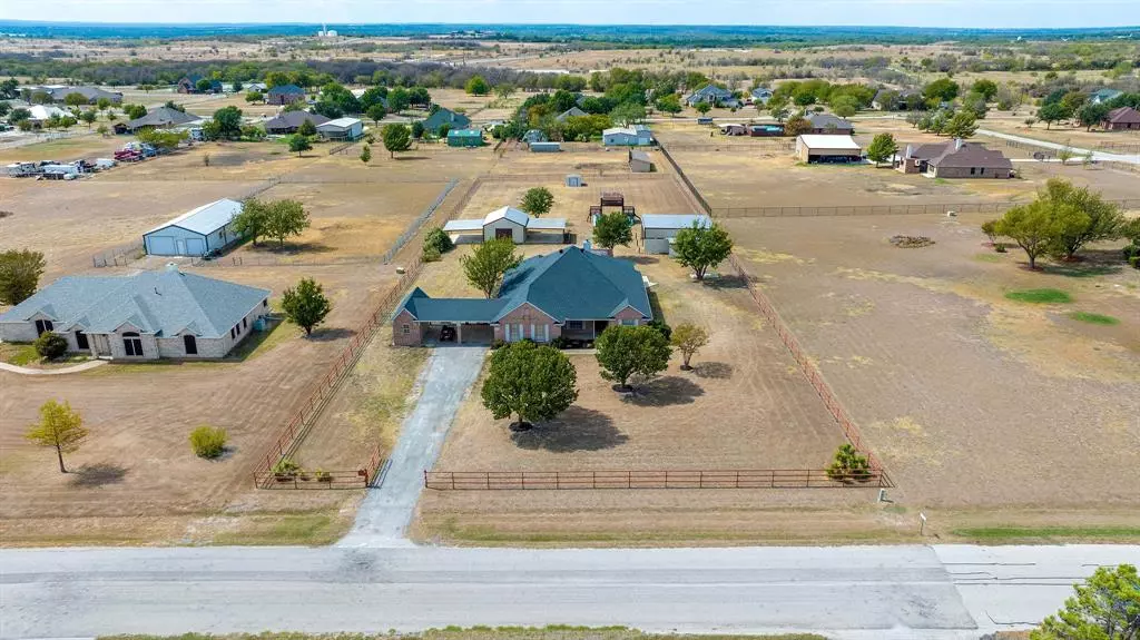 14417 Meadowland Circle, Newark, TX 76071