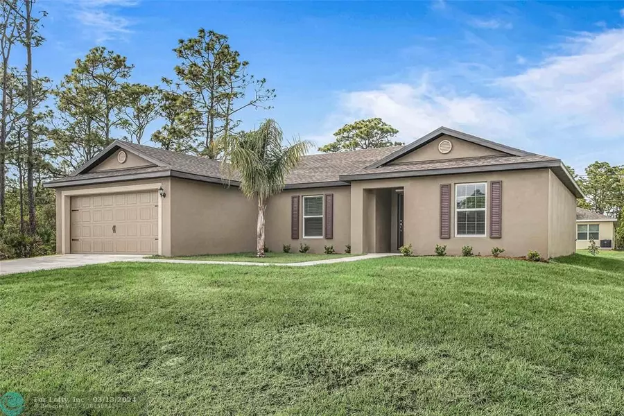 2208 SW Savage Blvd, Port St Lucie, FL 34953