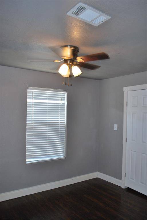 Whitesboro, TX 76273,511 White Street