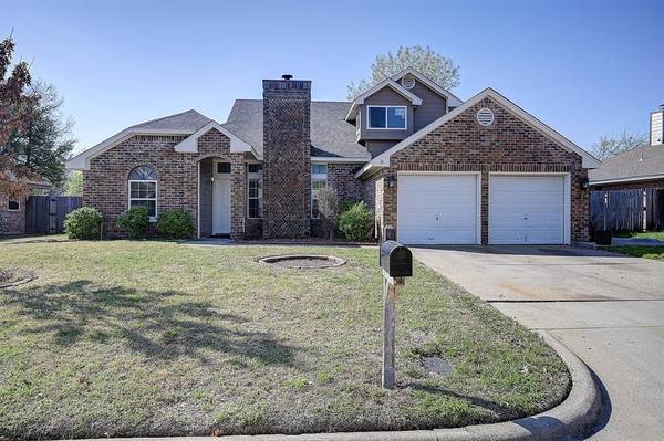 224 Iberis Drive, Arlington, TX 76018