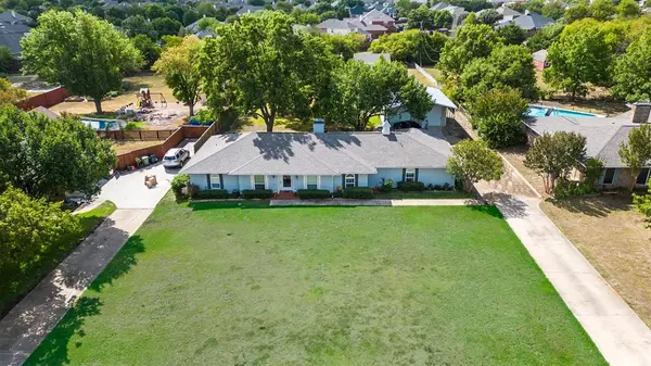 162 Moonlight Drive,  Murphy,  TX 75094