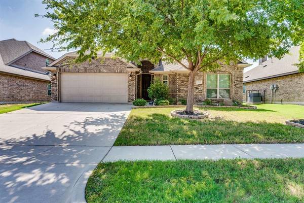 1512 Cowtown Drive, Mansfield, TX 76063