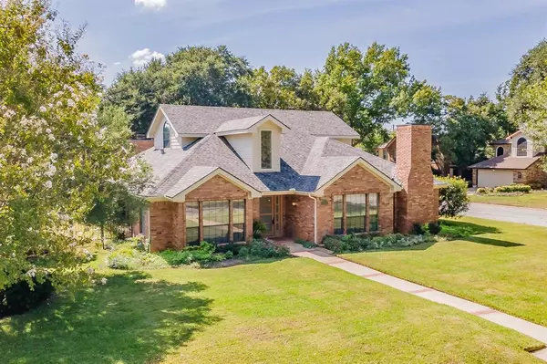 Grapevine, TX 76051,3453 Knob Oak Drive