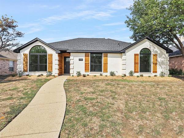 7501 Estates Way, Rowlett, TX 75089