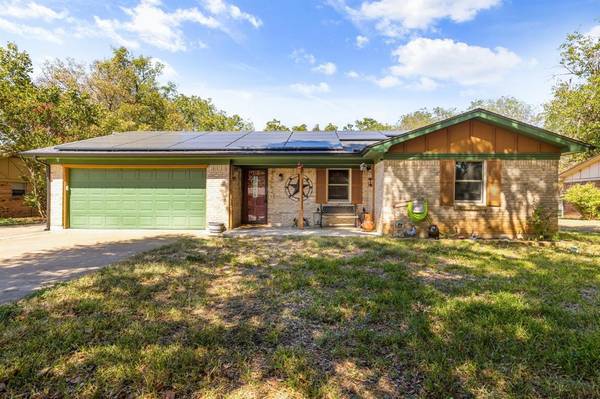 1018 Princeton Place, Cleburne, TX 76033