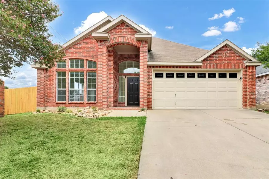 6701 Braeview Drive, Fort Worth, TX 76137