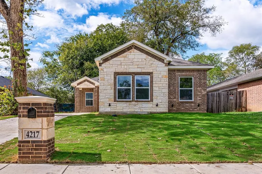 4217 Landrum Avenue, Dallas, TX 75216