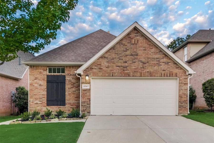 2041 Stonecourt Drive, Bedford, TX 76021