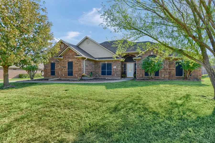 153 Chrissa Drive, Pottsboro, TX 75076