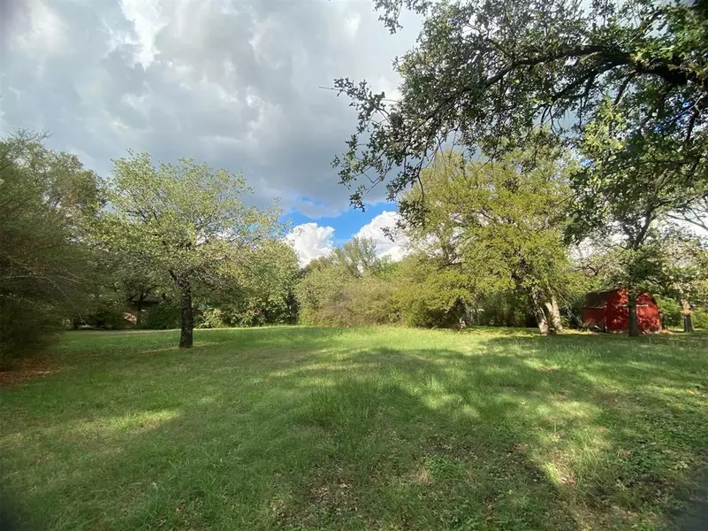 103 Lakeridge Road, Lakeside, TX 76108