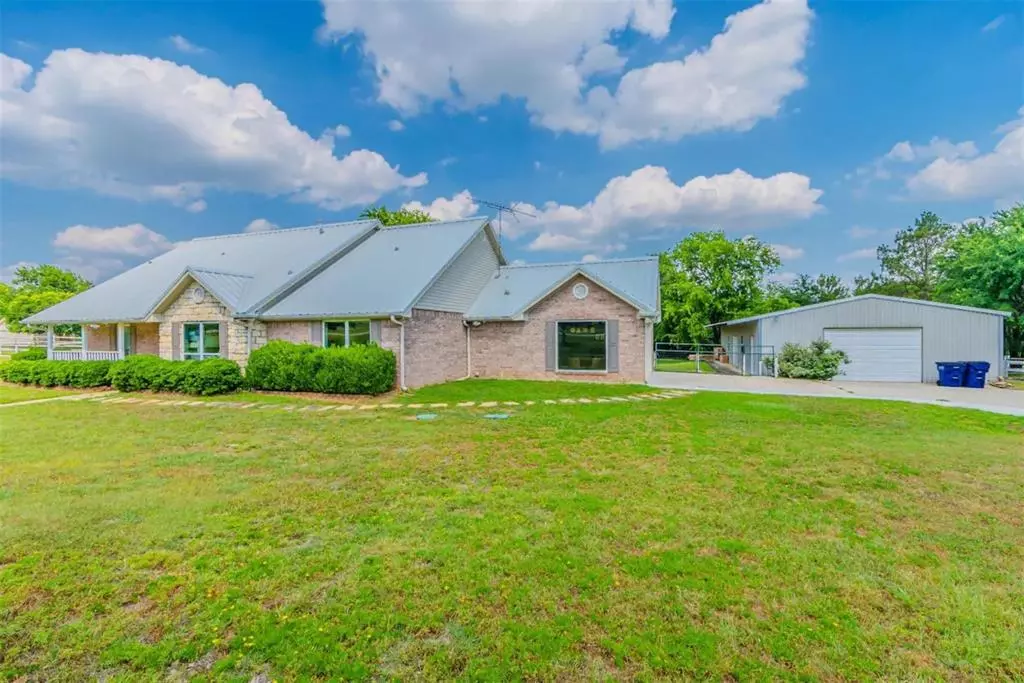 Aubrey, TX 76227,4723 Glen Oaks Circle