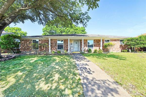 3809 Cheyenne Drive, Rowlett, TX 75088