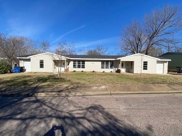 165 Eisenhower Boulevard #B, Denison, TX 75020