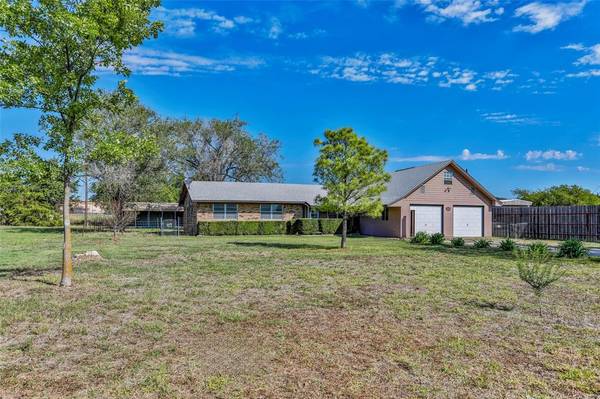 157 Mcdaniel Street, Callisburg, TX 76240