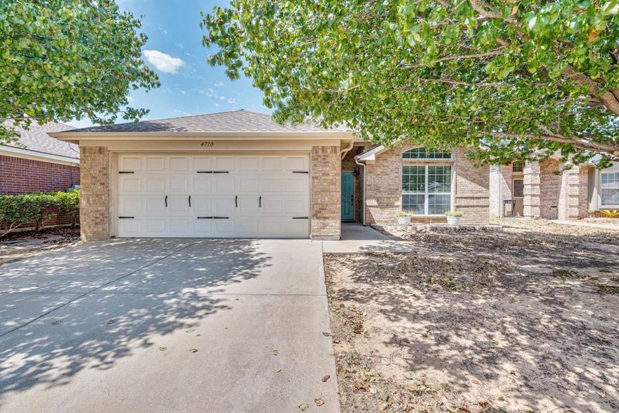 4710 Topaz Lane, Granbury, TX 76049