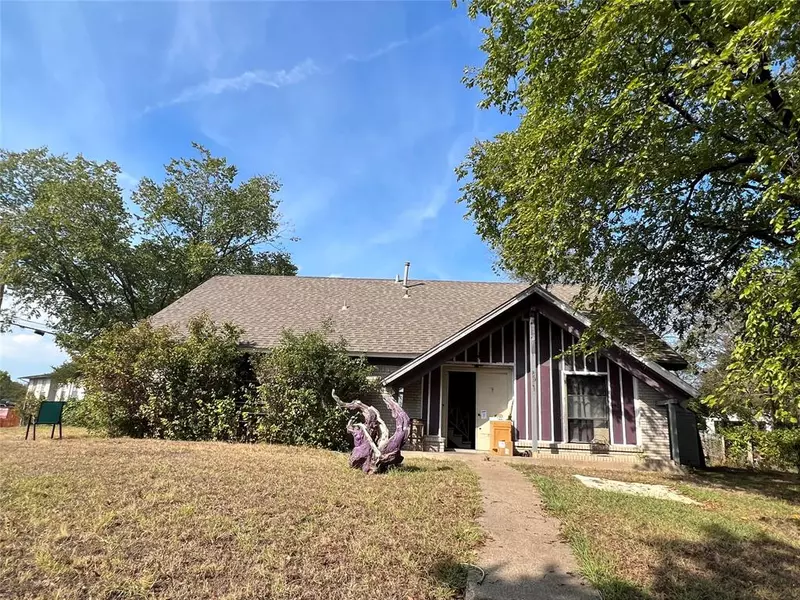 3840 Morning Dew Circle, Dallas, TX 75224