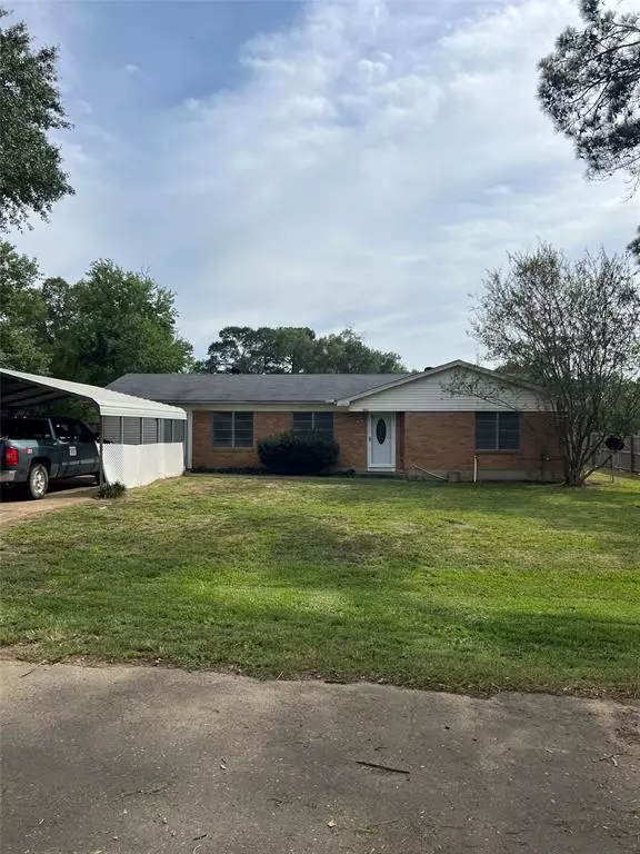 Hosston, LA 71043,6331 Dogwood Street